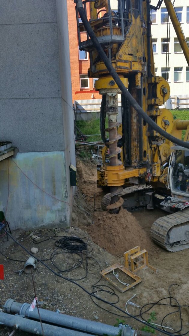 eo Eksperts eotehnisk Uzraudz ba eo Eksperts eotehnisk Uzraudz ba