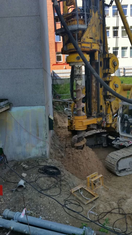 Ģeotehniskā uzraudzība pāļu pamatu ierīkošanas darbiem Stradiņa slimnīcas būvlaukumā