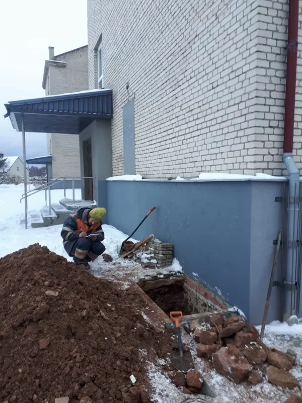 Esošas ēkas pamatu šurfēšana un apsekošana